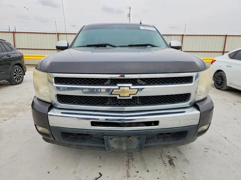 2011 CHEVROLET SILVERADO C1500 LT  
