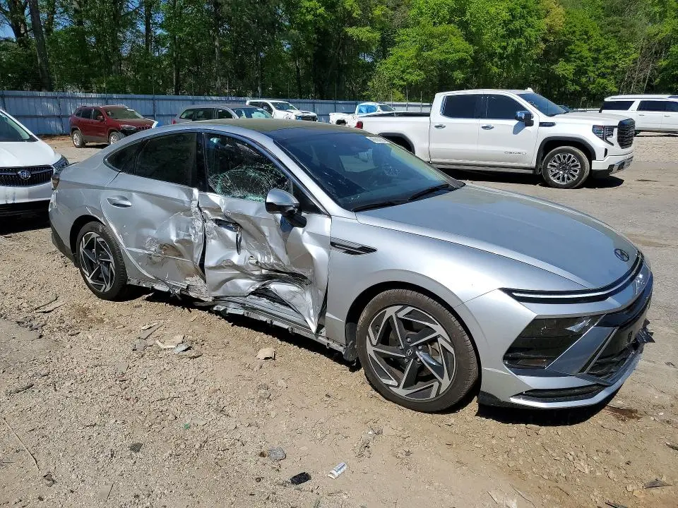 2024 HYUNDAI SONATA SEL  