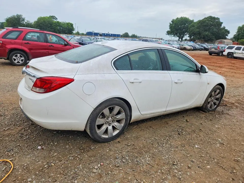 2011 BUICK REGAL CXL  