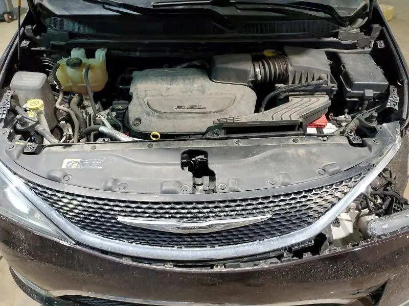 2019 CHRYSLER PACIFICA LIMITED  