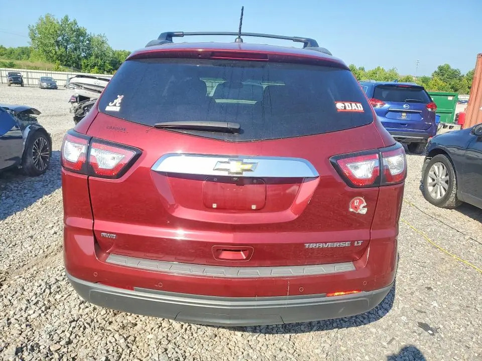 2015 CHEVROLET TRAVERSE LT  