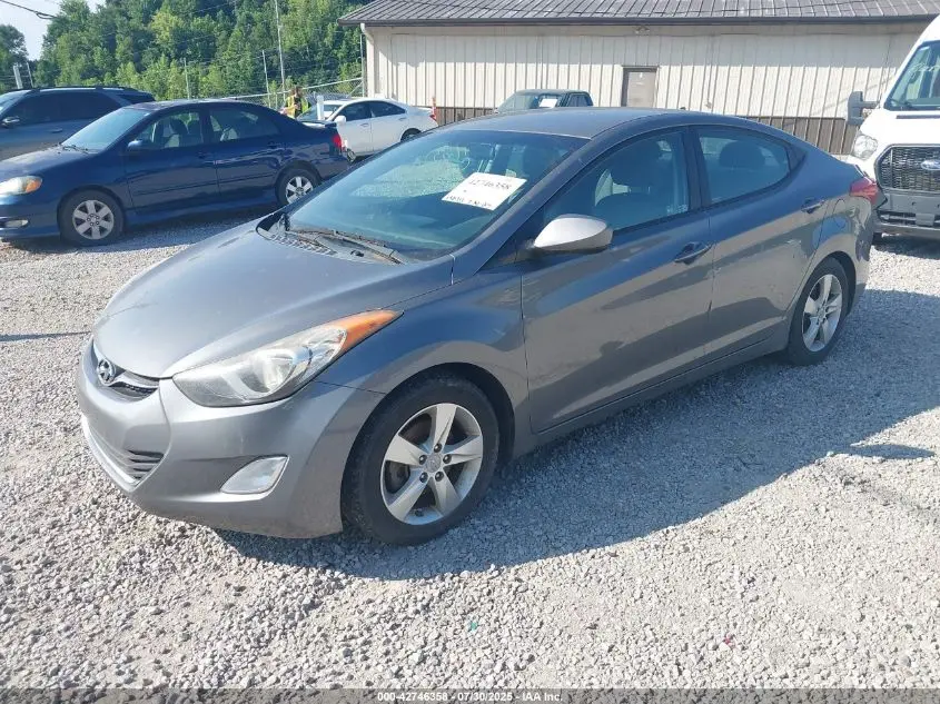 2013 HYUNDAI ELANTRA GLS