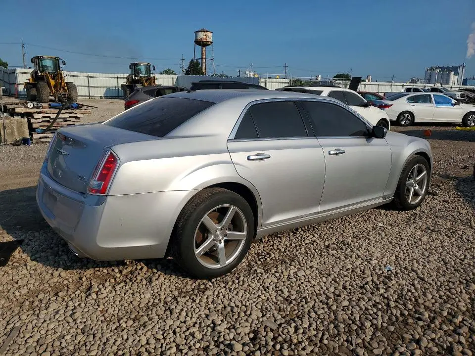 2012 CHRYSLER 300C LUXURY  