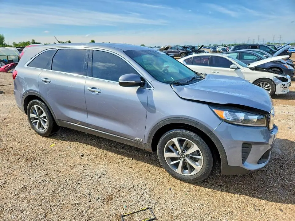 2020 KIA SORENTO S  