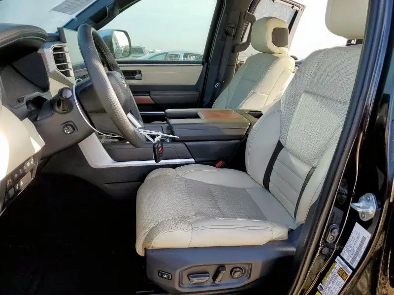 2023 TOYOTA TUNDRA CREWMAX PLATINUM  