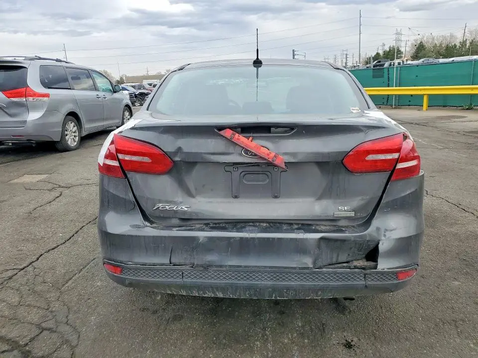 2018 FORD FOCUS SE  