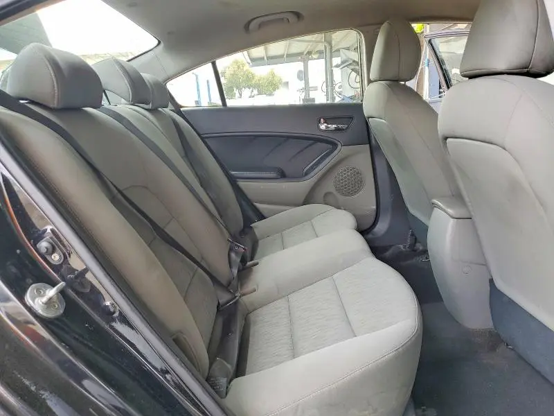 2016 KIA FORTE LX  