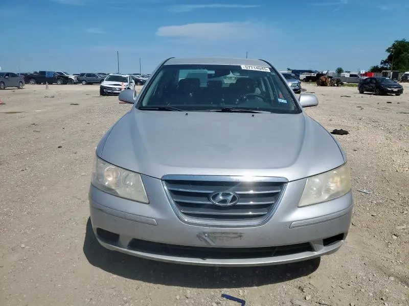 2010 HYUNDAI SONATA GLS  
