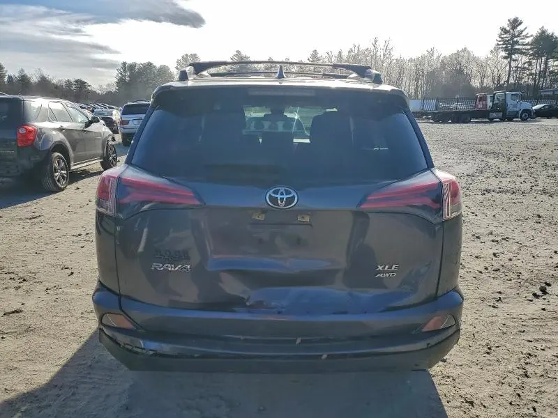 2017 TOYOTA RAV4 XLE  
