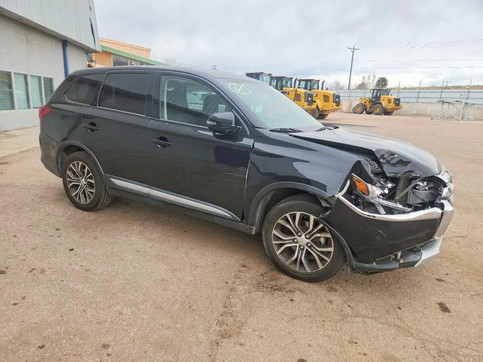 2018 MITSUBISHI OUTLANDER SE  