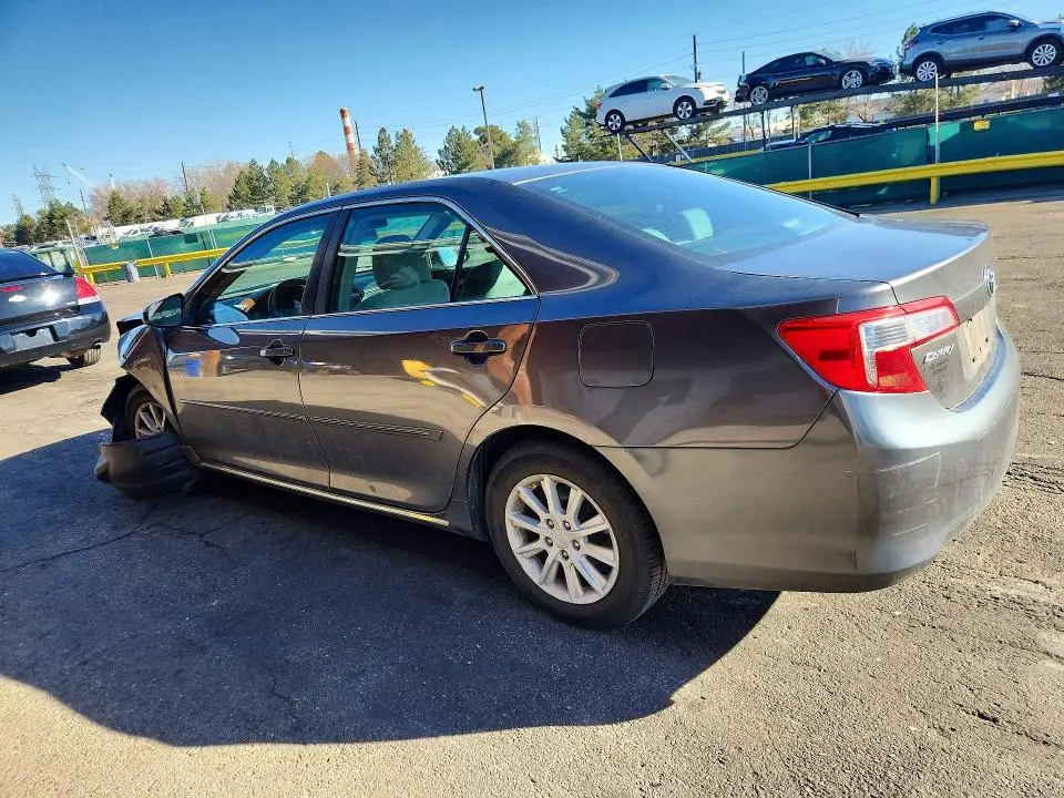2013 TOYOTA CAMRY LE  