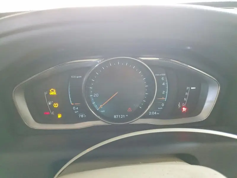 2016 VOLVO XC60 T6 PREMIER  