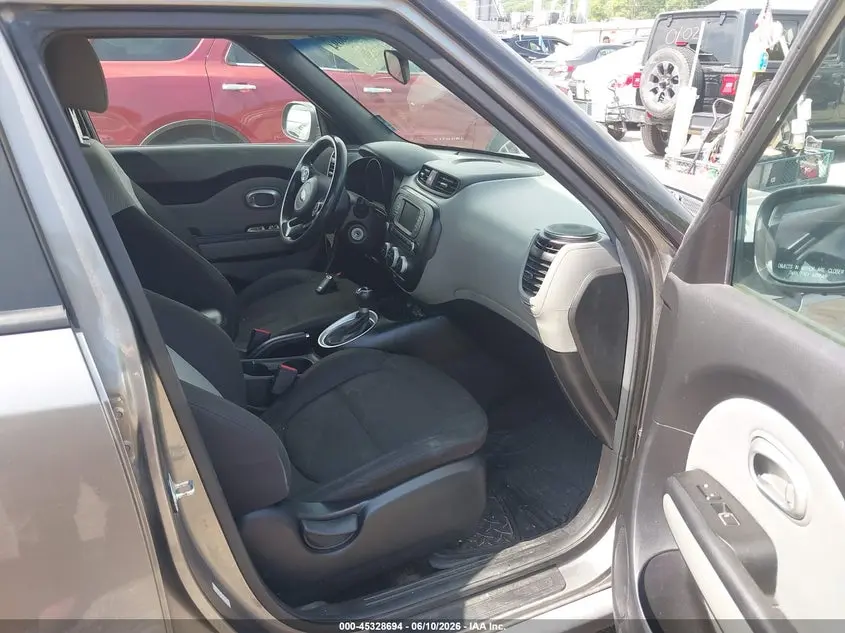 2017 KIA SOUL  