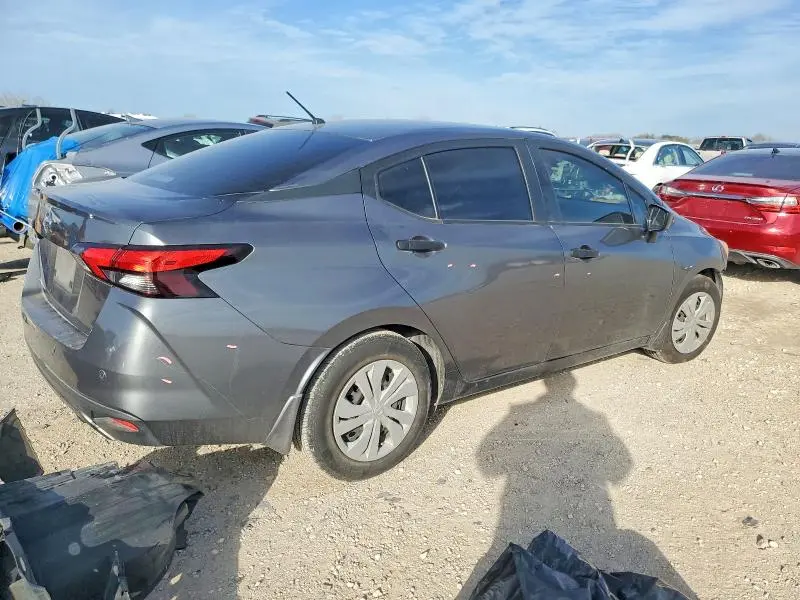 2021 NISSAN VERSA S  