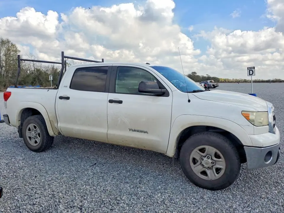 2013 TOYOTA TUNDRA GRADE  