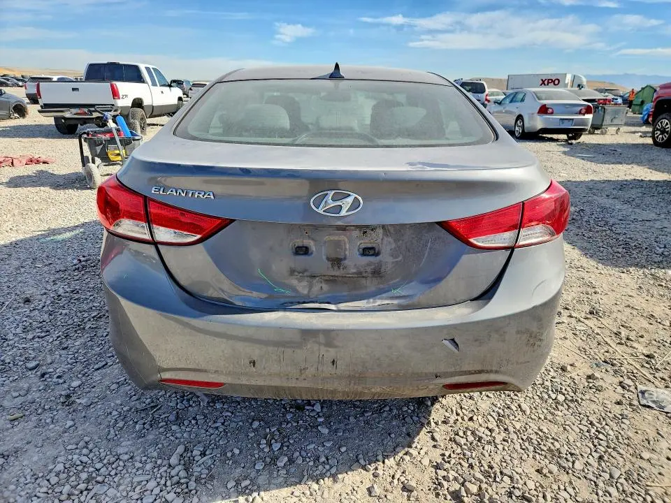 2013 HYUNDAI ELANTRA GLS  