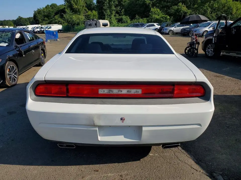 2014 DODGE CHALLENGER SXT  