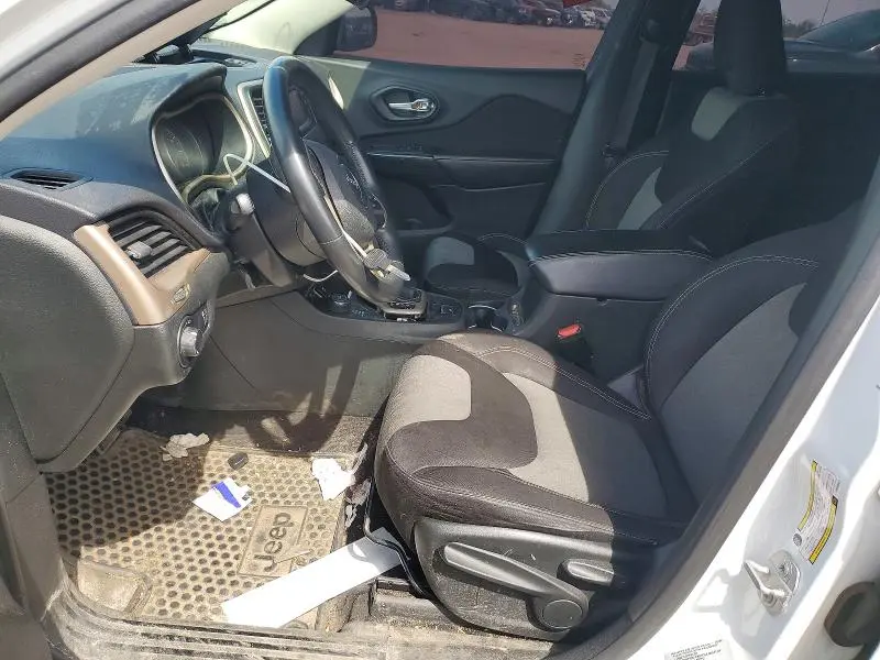 2015 JEEP CHEROKEE SPORT  