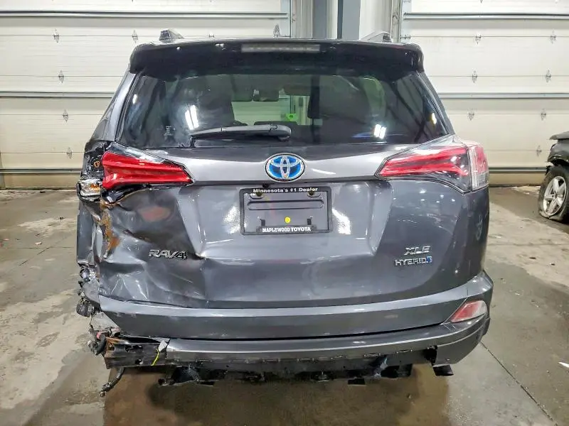 2018 TOYOTA RAV4 HV LE  