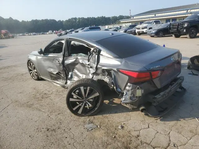 2019 NISSAN ALTIMA SR