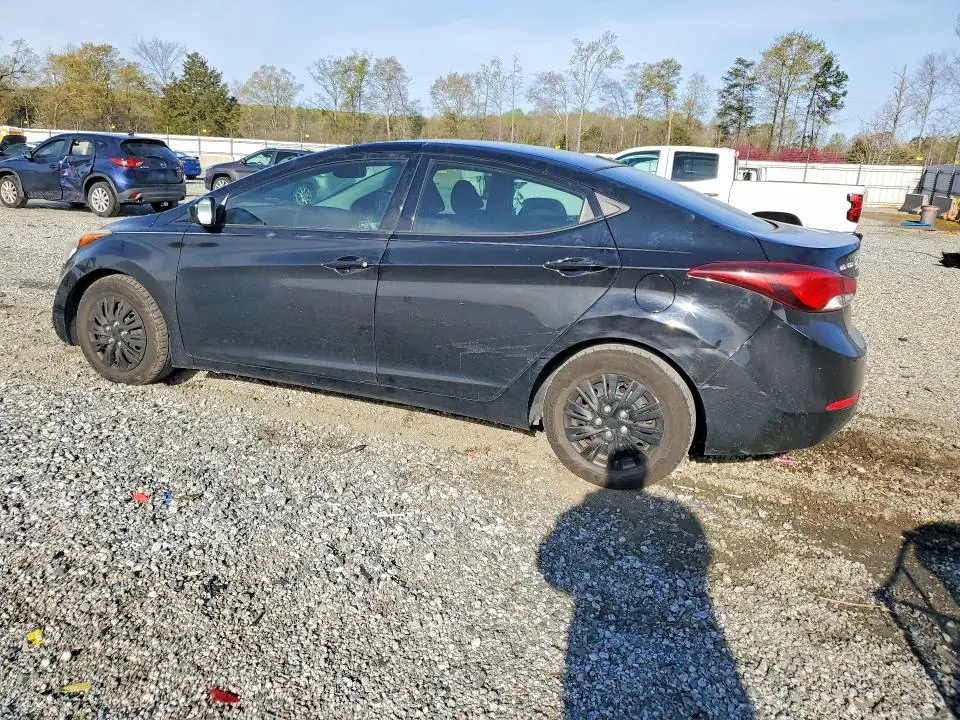 2016 HYUNDAI ELANTRA SE  