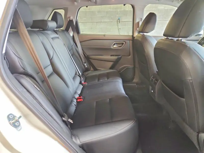 2021 NISSAN ROGUE SL  