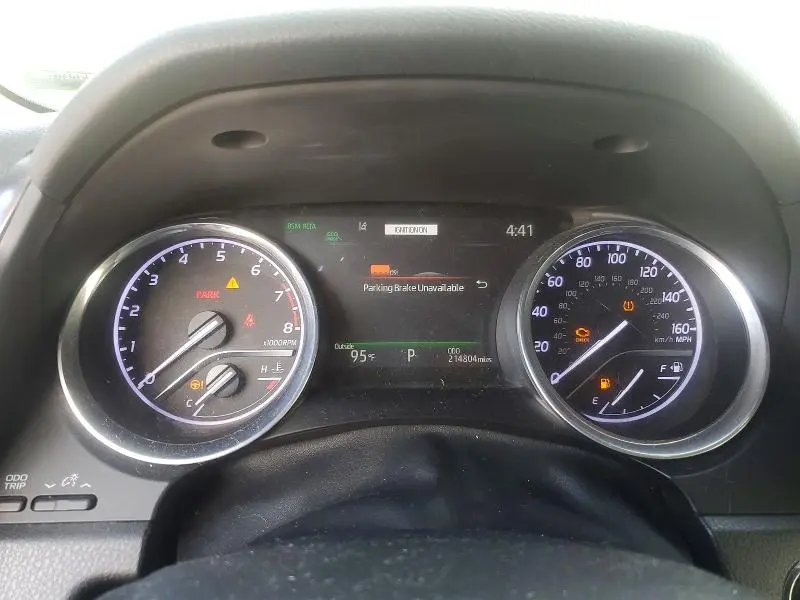 2019 TOYOTA CAMRY XLE  