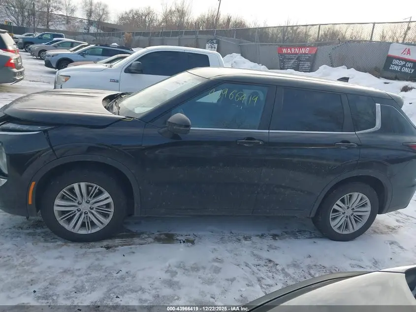 2022 MITSUBISHI OUTLANDER ES 2.5 S-AWC