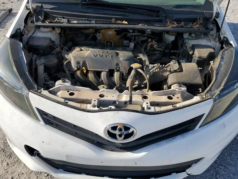 2012 TOYOTA YARIS 5-DOOR LE  