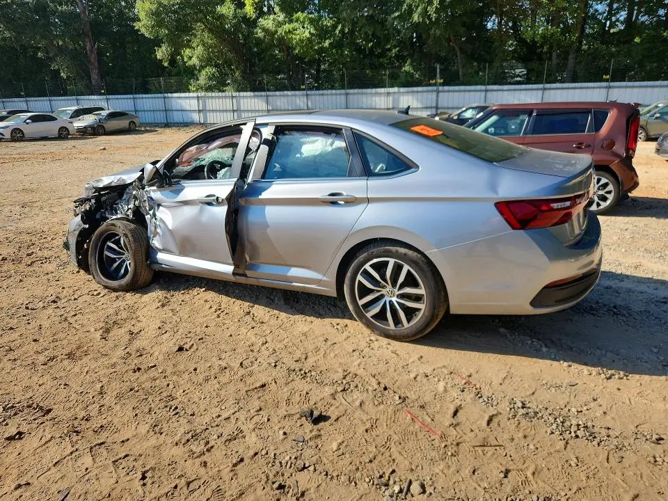 2025 VOLKSWAGEN JETTA SE  