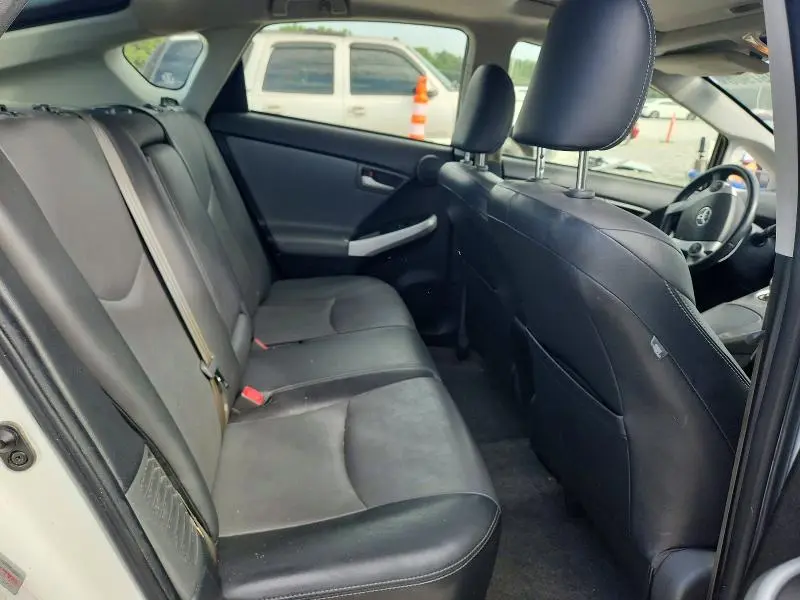 2015 TOYOTA PRIUS FOUR  