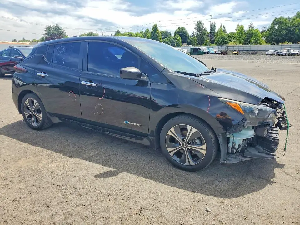 2018 NISSAN LEAF SV  