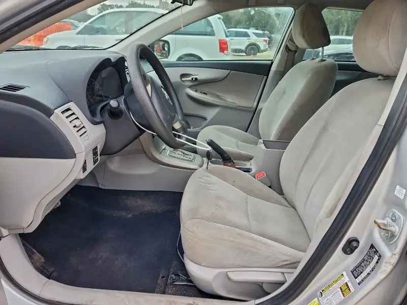 2013 TOYOTA COROLLA BASE  