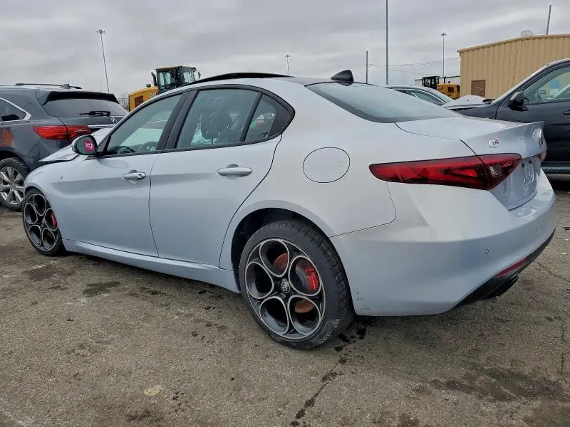 2022 ALFA ROMEO GIULIA SUPER  
