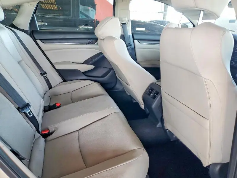 2018 HONDA ACCORD EX  