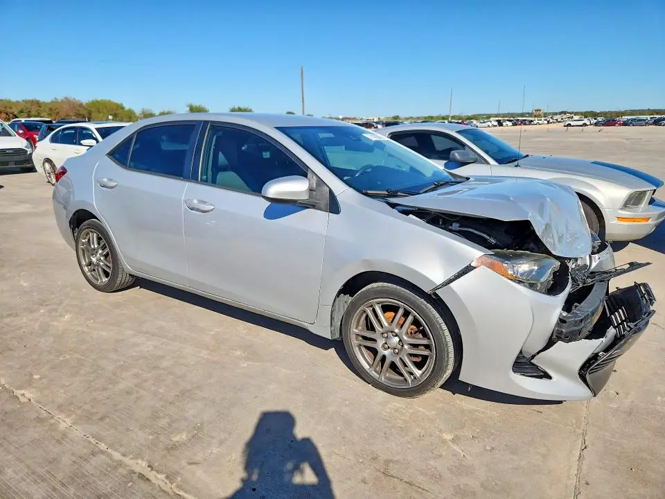 2017 TOYOTA COROLLA LE  