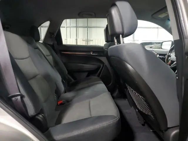 2013 KIA SORENTO LX  