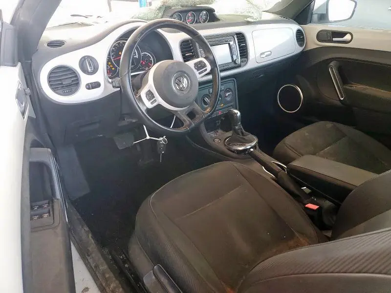 2013 VOLKSWAGEN BEETLE   