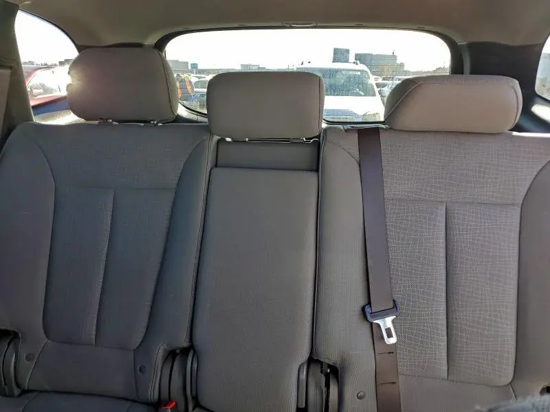 2012 HYUNDAI SANTA FE GLS  