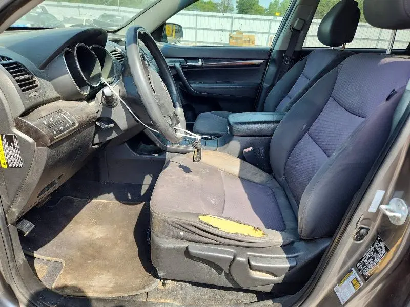 2011 KIA SORENTO LX  