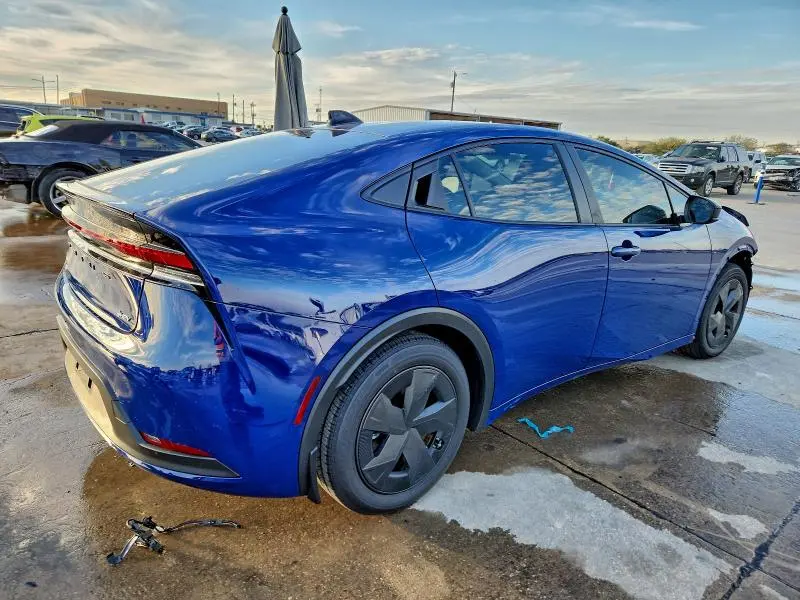 2026 TOYOTA PRIUS LE  