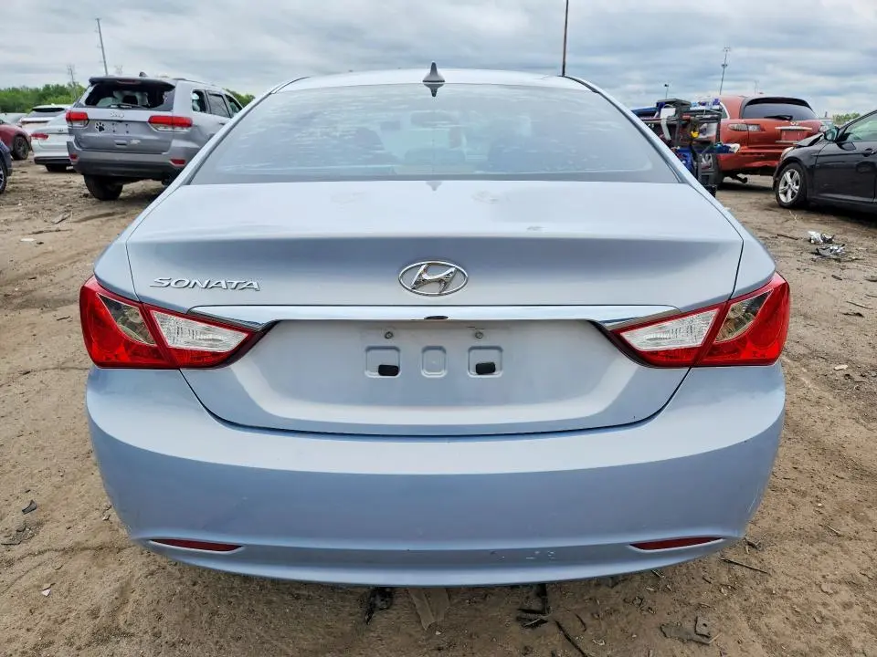 2013 HYUNDAI SONATA GLS  