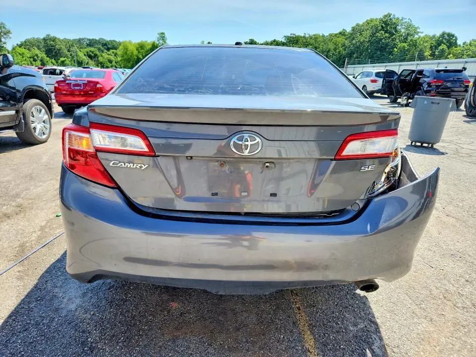 2012 TOYOTA CAMRY SE  