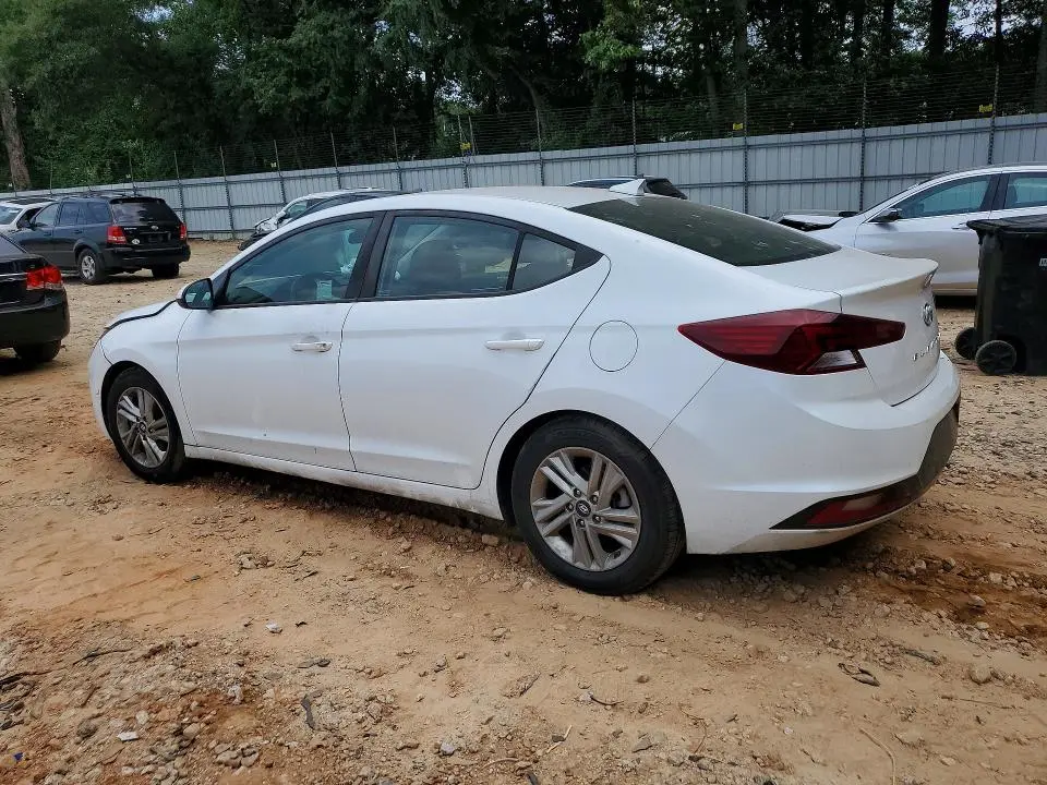 2020 HYUNDAI ELANTRA SEL  