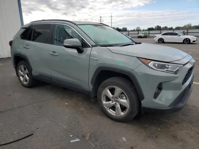 2021 TOYOTA RAV4 XLE PREMIUM  