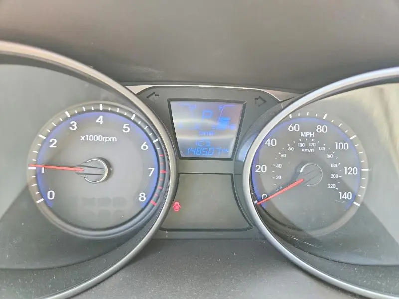 2011 HYUNDAI TUCSON GLS  