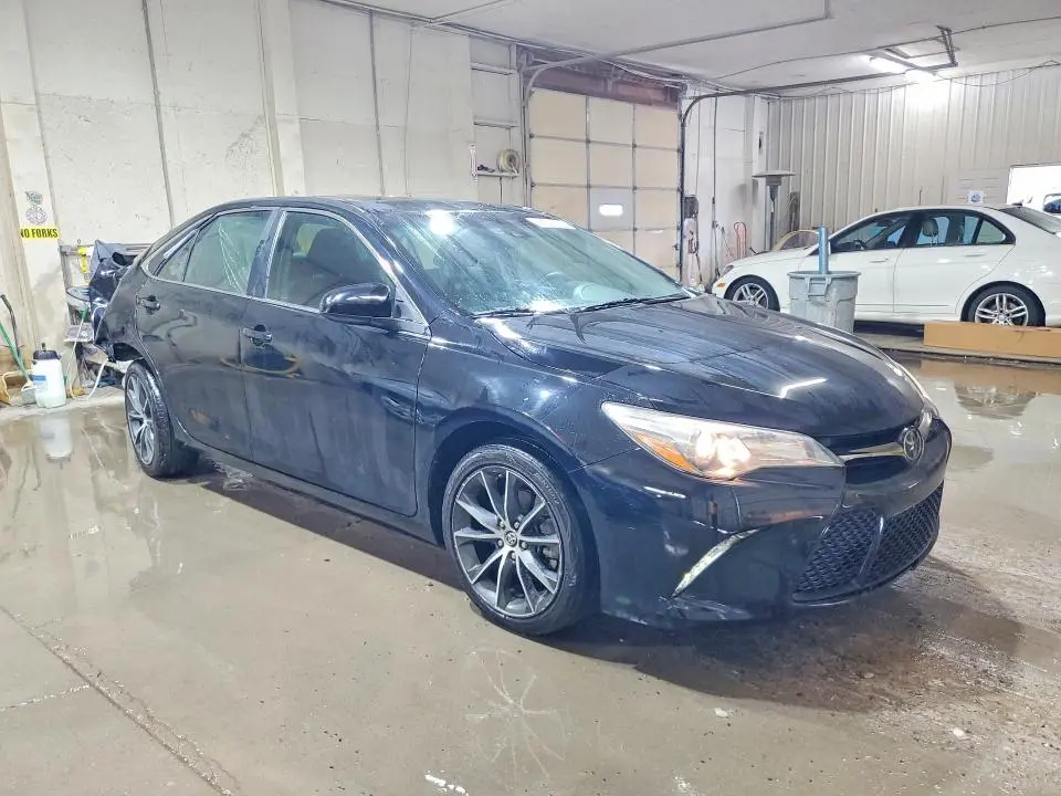 2015 TOYOTA CAMRY XSE  