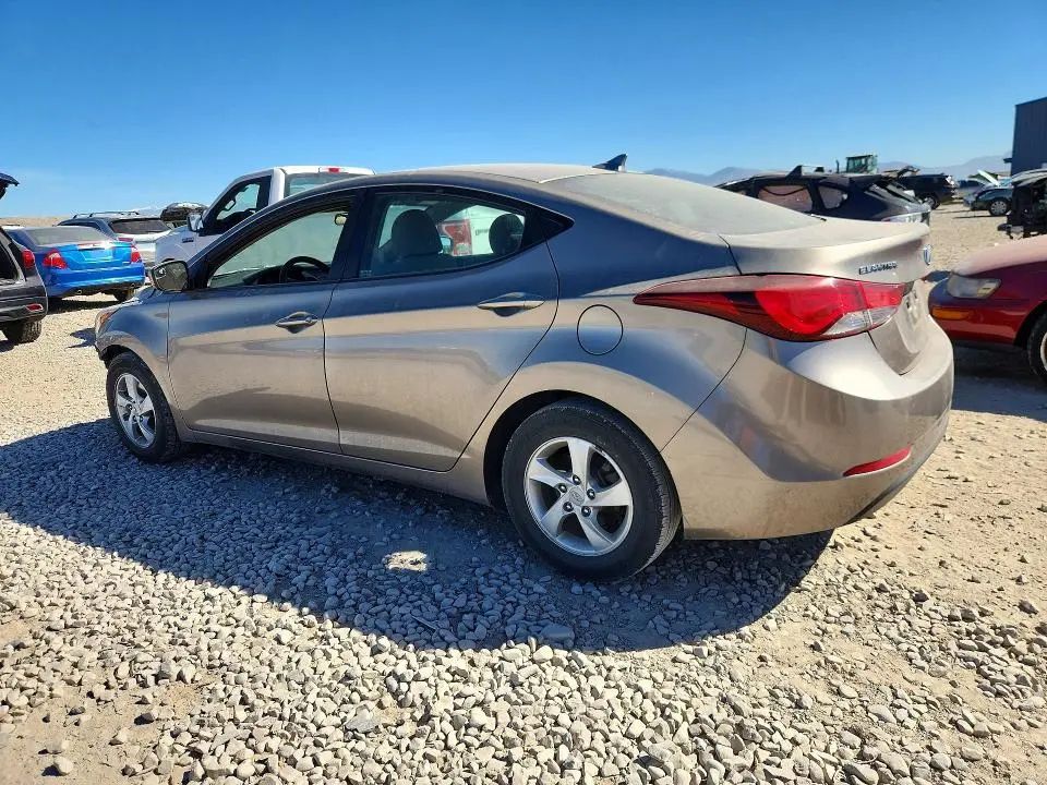2015 HYUNDAI ELANTRA SE  