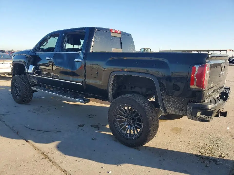 2018 GMC SIERRA K2500 DENALI  