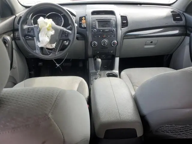 2013 KIA SORENTO LX  